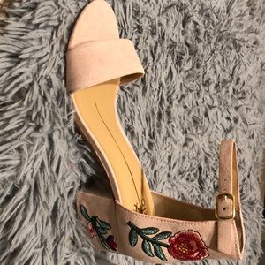 Pink embroidered sandal heels